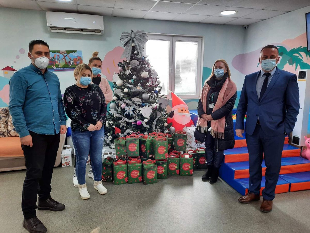 Uručenje donacije korisnicima JU Dnevni Centar Tisa