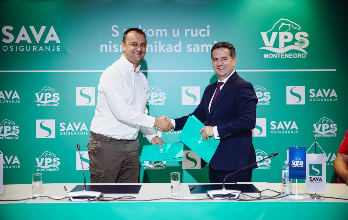 Nebojša Šćekić, izvršni direktor Sava osiguranja i Nikola Milić, predsjednik Vaterpolo i plivačkog saveza Crne Gore