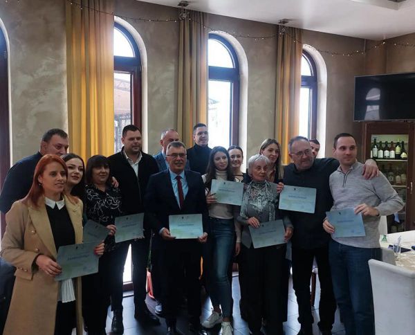 Opština Nikšić i „Ozon“ dodijelili zahvalnicu Sava osiguranju 